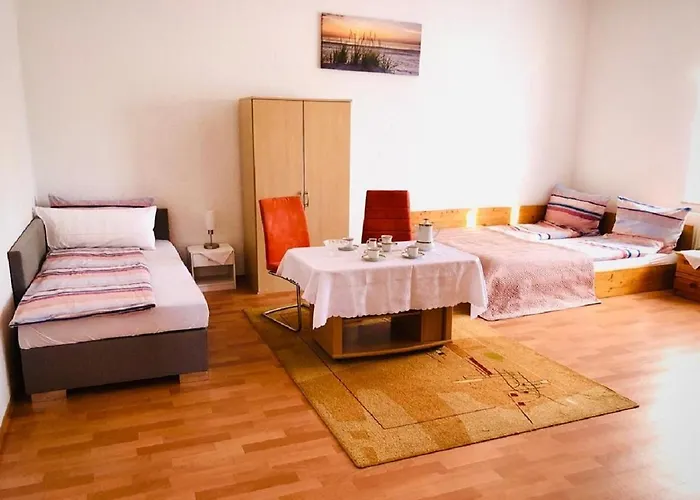- Apartament